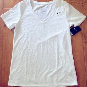 Nike Dry Fit White V Neck Tee Size Large NWT